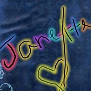 Meet your Posher, Janette